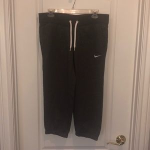 Nike Womens cropped sweats